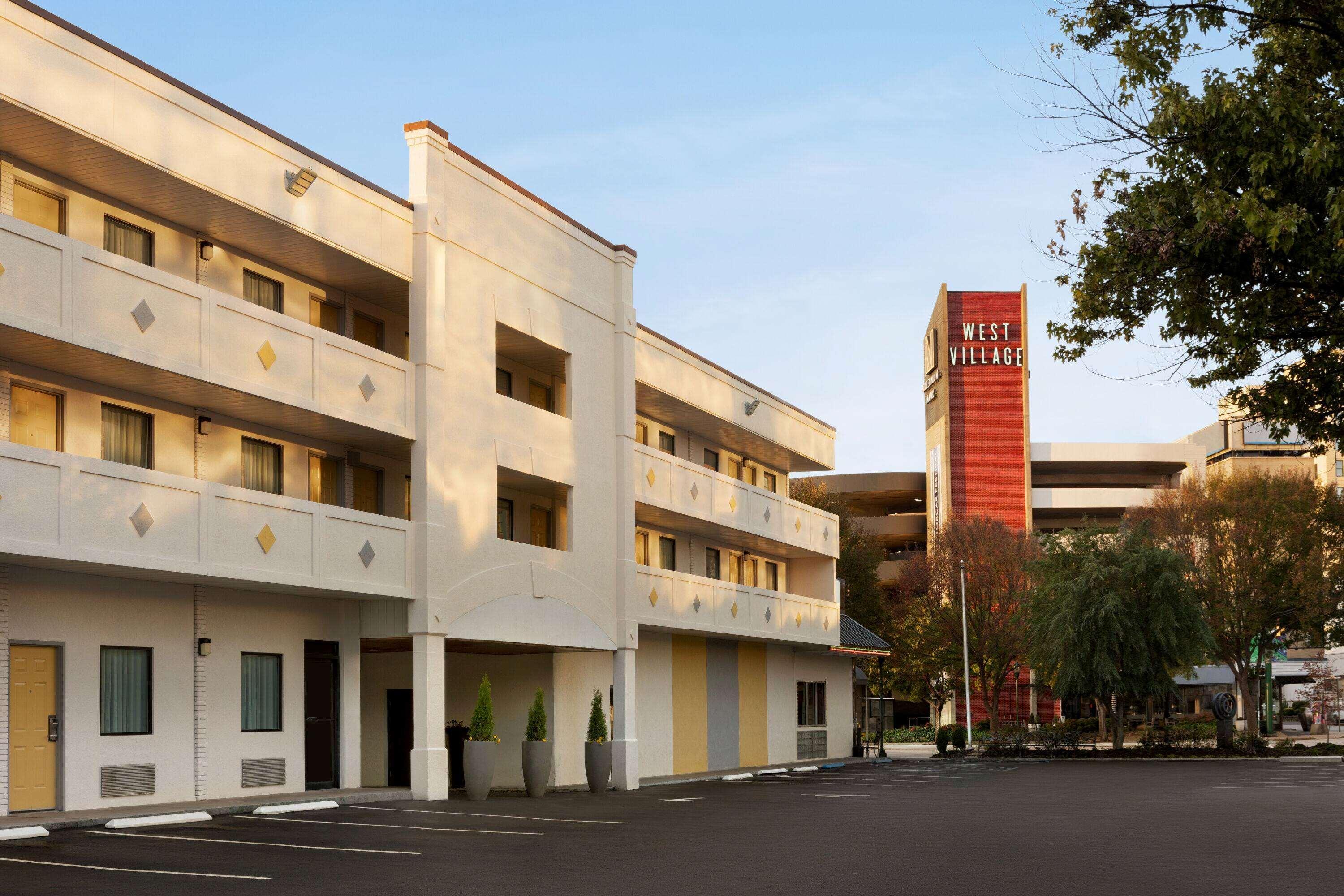 Hotel Bo, A Days Inn By Wyndham Chattanooga Downtown מראה חיצוני תמונה